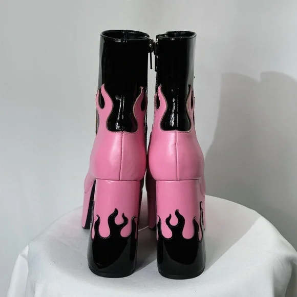 Sugar Thrillz Women's Pink Boots - Picture 5 of 8